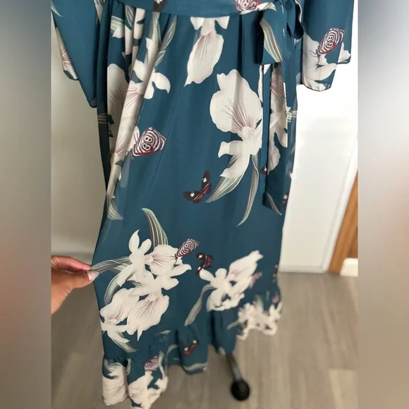 Butterfly Floral Dress Women’s Size Medium Cocktail Wedding Guest Summer NWT - Picture 3 of 10